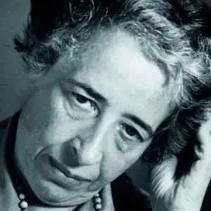 Retrato de Hannah Arendt