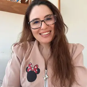 Retrato de  Thatiane Mahet