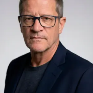 Retrato de  Nelson Luiz de Carvalho
